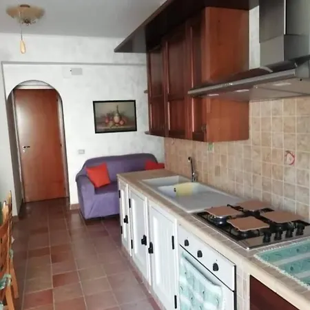 Apartment Domus Iris *